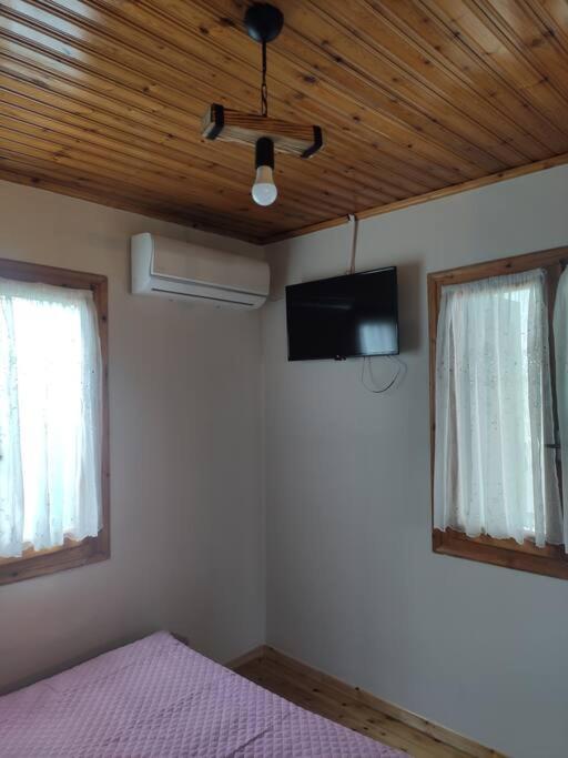 Apartmán Politis' Wooden House Vasilikí Exteriér fotografie